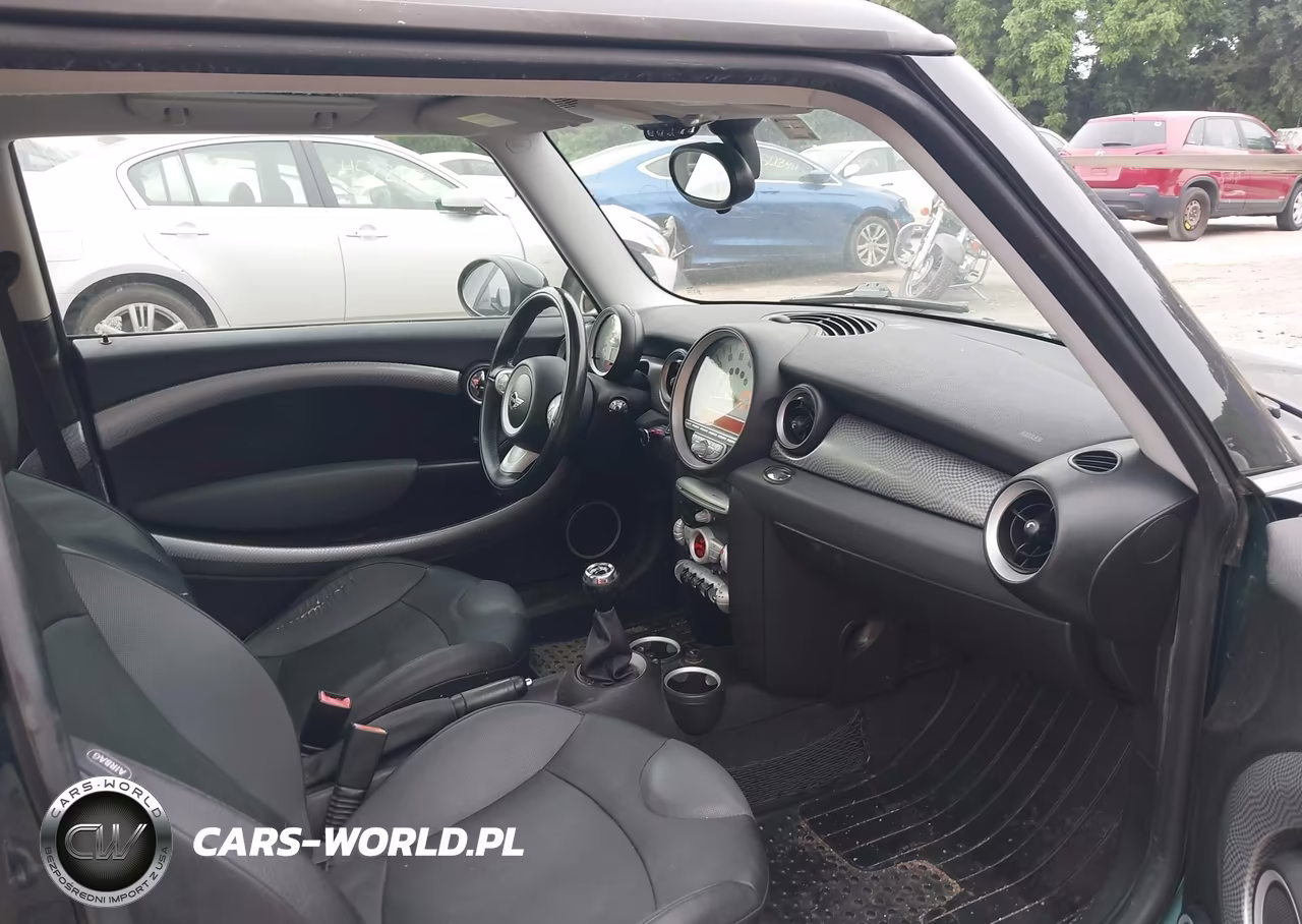 2009 Mini Cooper S VIN:WMWMF73589TT99832 - 5