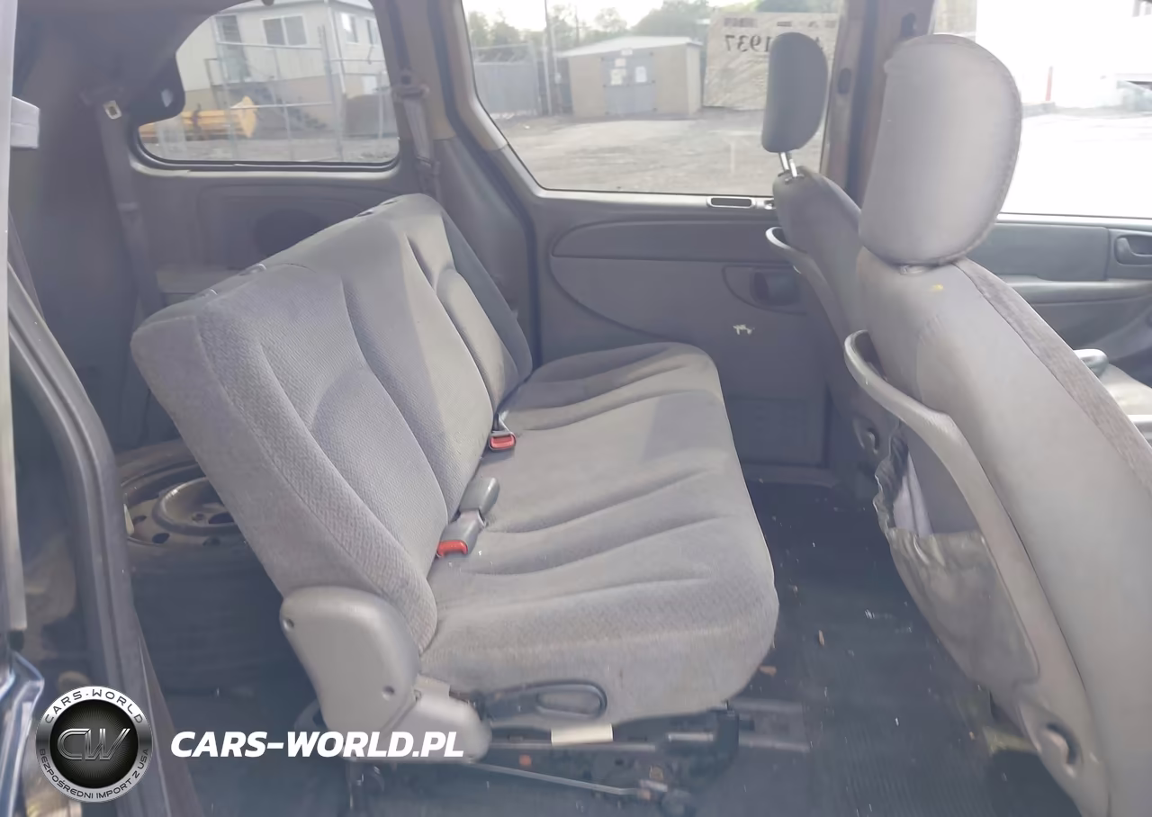 2005 Chrysler Town & Country VIN:1C4GP45RX5B343466 - 8