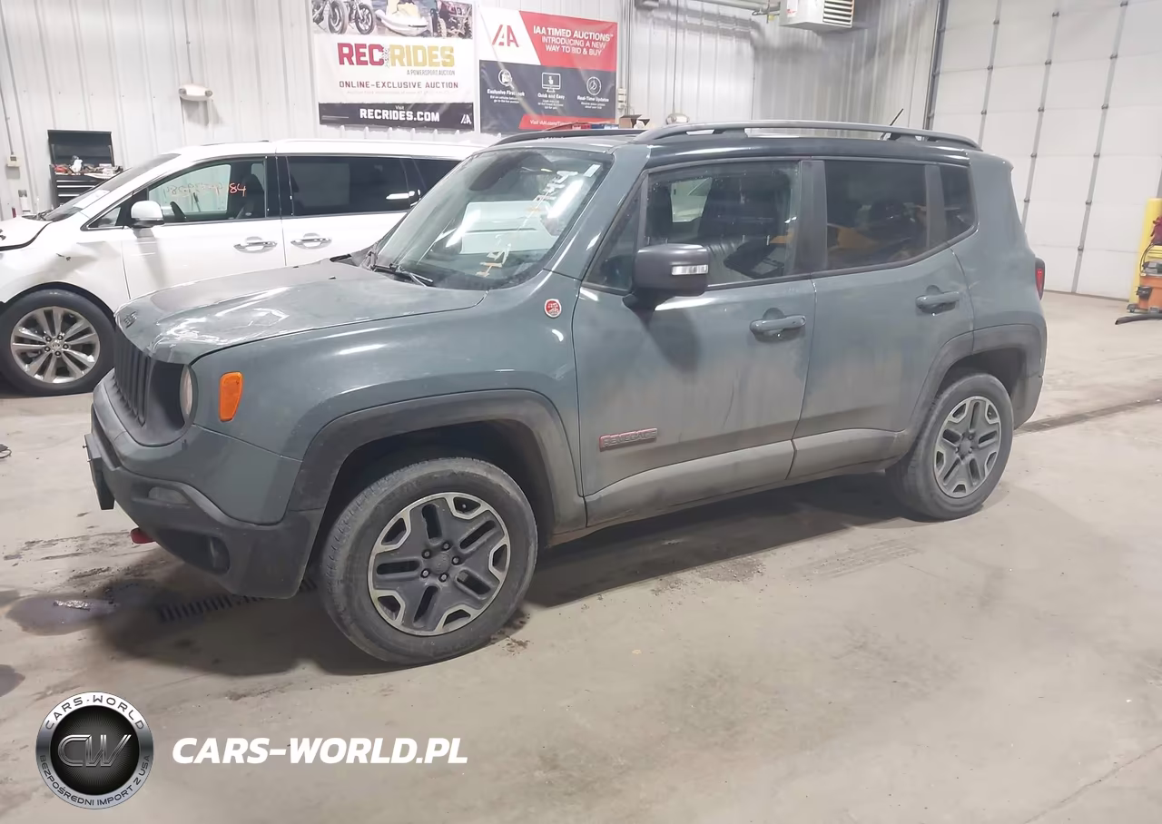 2015 Jeep Renegade Trailhawk VIN:ZACCJBCT2FPC47860 - 2