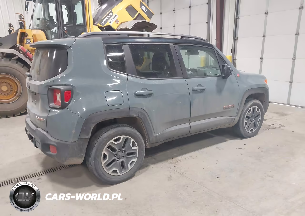 2015 Jeep Renegade Trailhawk VIN:ZACCJBCT2FPC47860 - 4