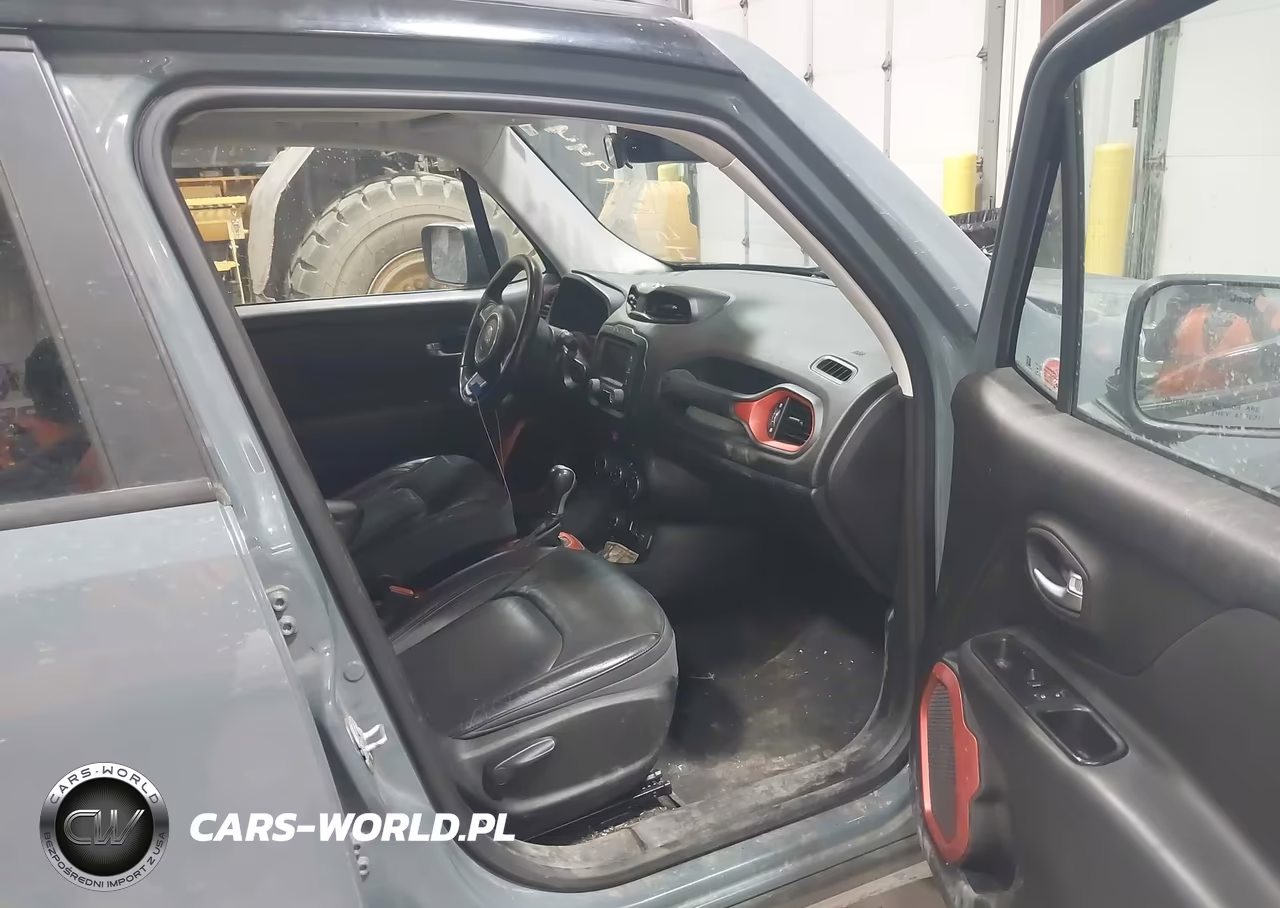 2015 Jeep Renegade Trailhawk VIN:ZACCJBCT2FPC47860 - 5