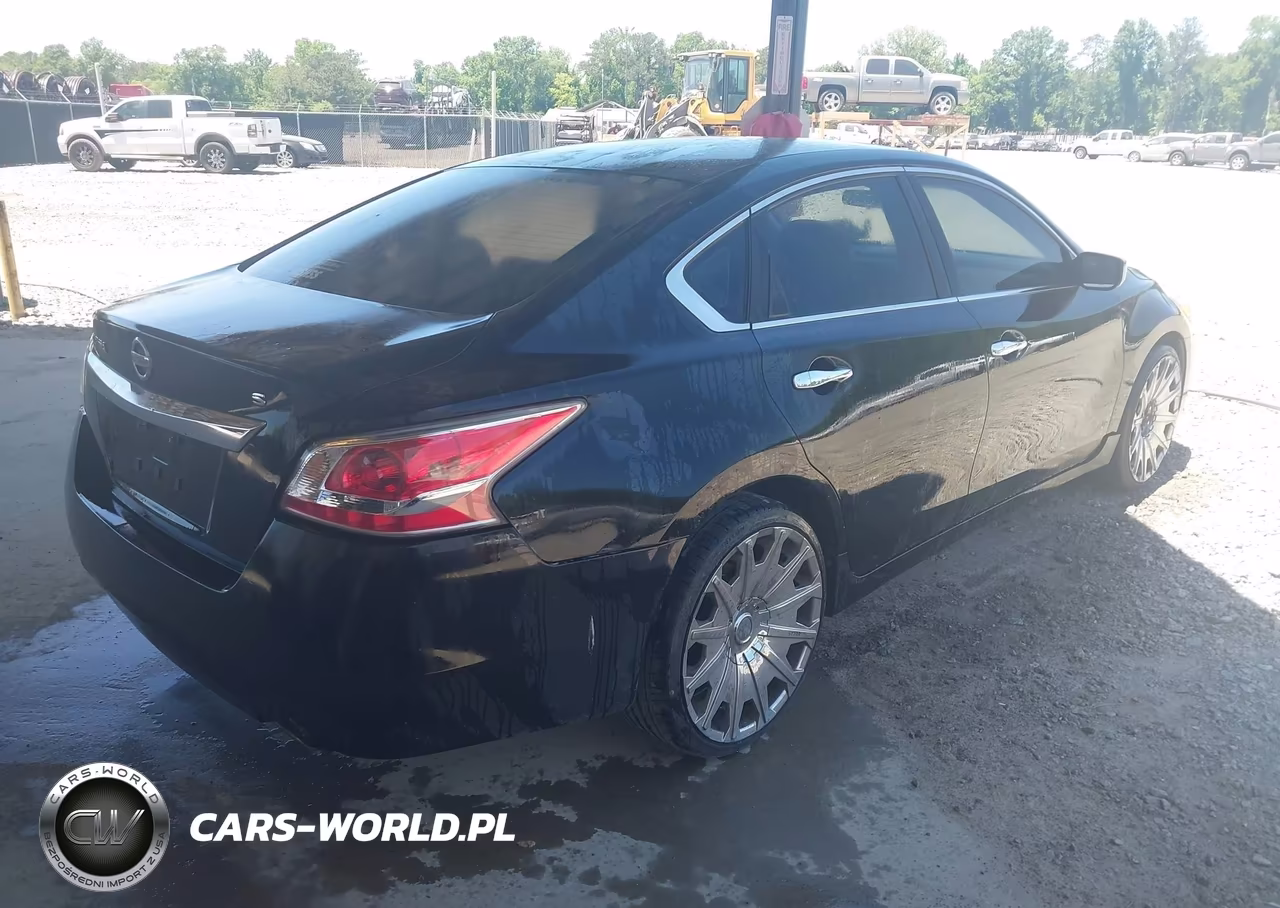 2013 Nissan Altima 2.5 S VIN:1N4AL3AP4DN405012 - 4