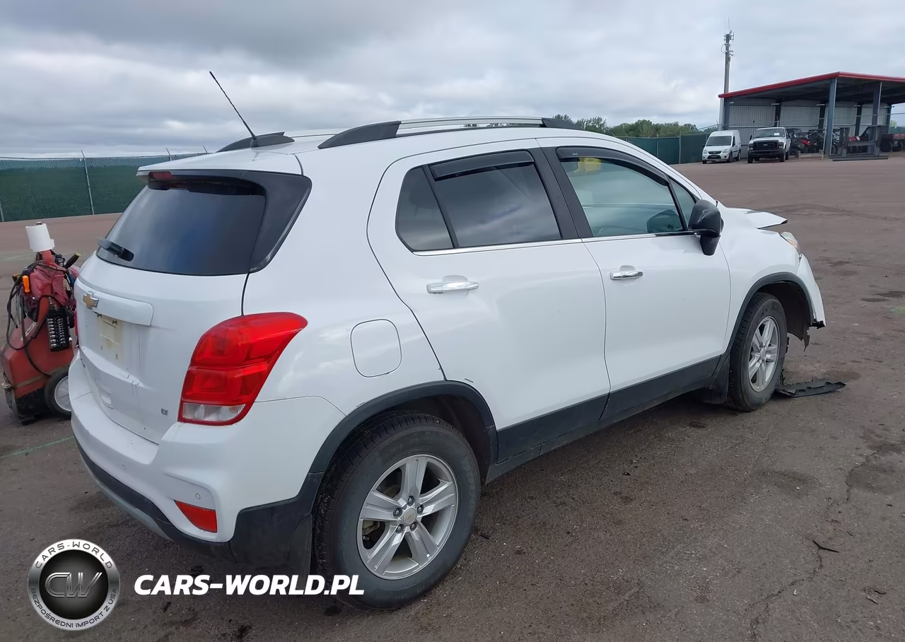2020 Chevrolet Trax Awd Lt VIN:KL7CJPSB0LB065485 - 4