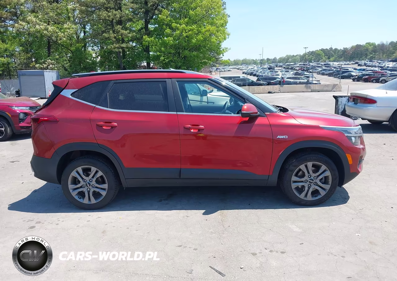 2023 Kia Seltos S VIN:KNDEUCAA8P7355874 - 13