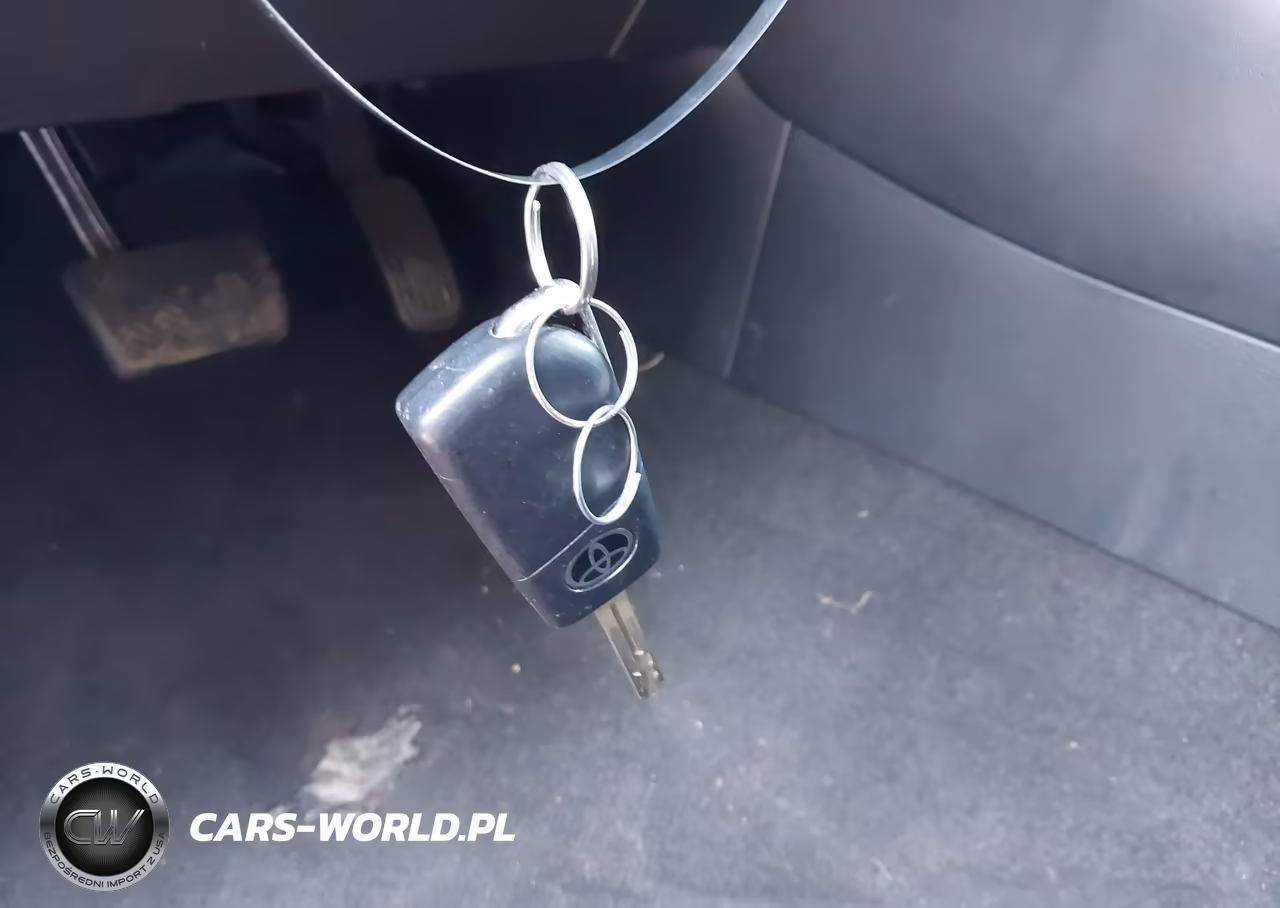 2022 Toyota Corolla Le VIN:5YFEPMAE2NP315558 - 11