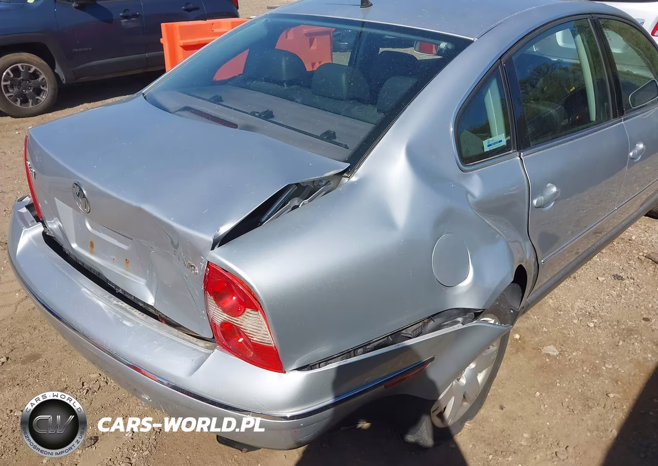 2003 Volkswagen Passat Glx VIN:WVWRH63B83P100679 - 12