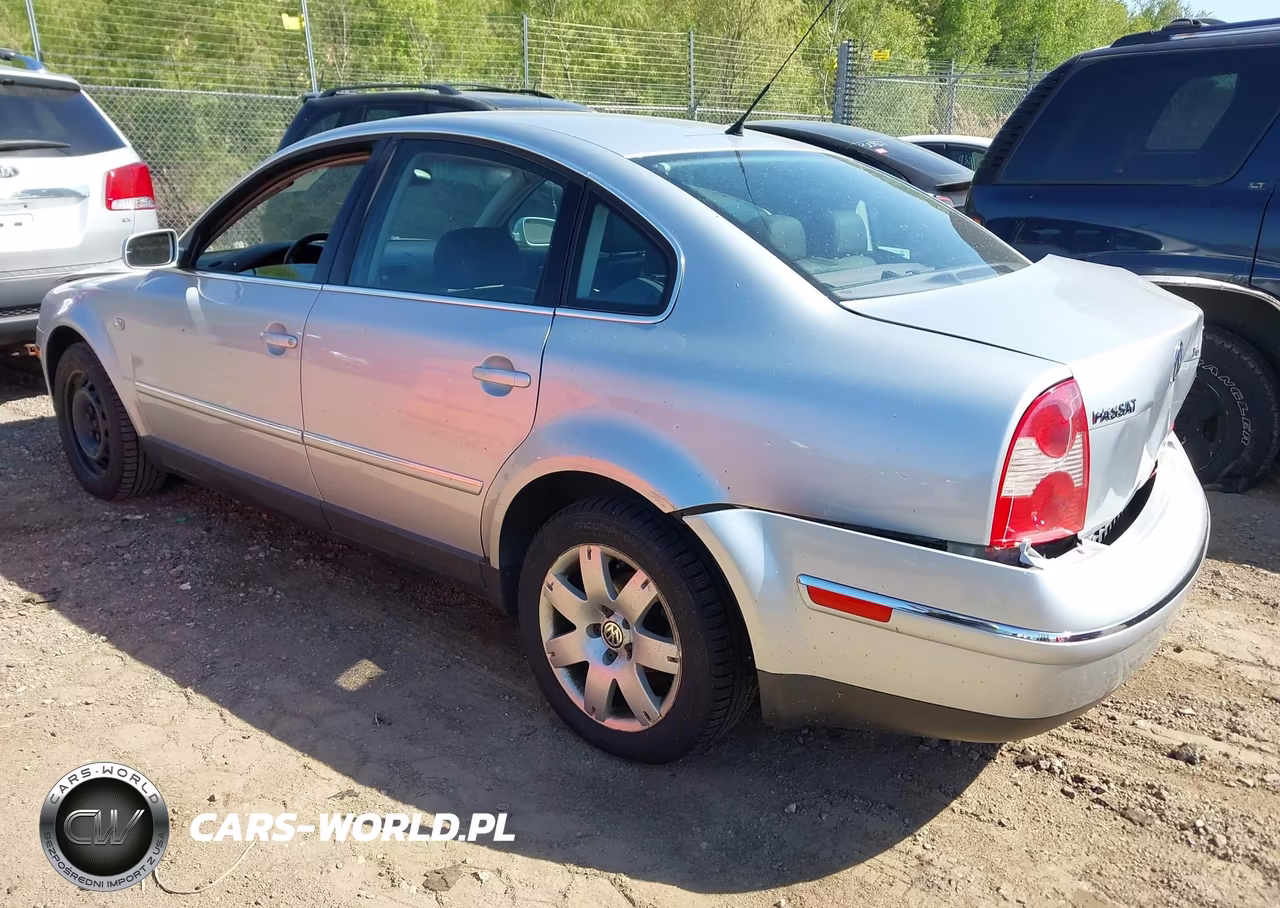 2003 Volkswagen Passat Glx VIN:WVWRH63B83P100679 - 3