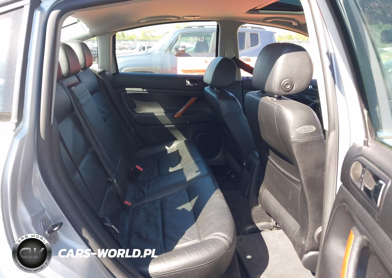 2003 Volkswagen Passat Glx VIN:WVWRH63B83P100679 - 8
