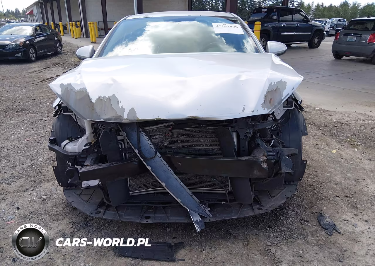 2018 Hyundai Elantra Sel VIN:5NPD84LF5JH317746 - 6