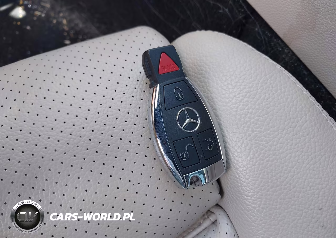 2018 Mercedes-Benz C 300 VIN:55SWF4JB9JU279126 - 11
