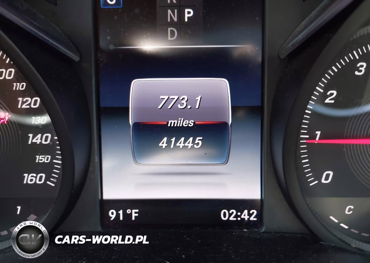 2018 Mercedes-Benz C 300 VIN:55SWF4JB9JU279126 - 15