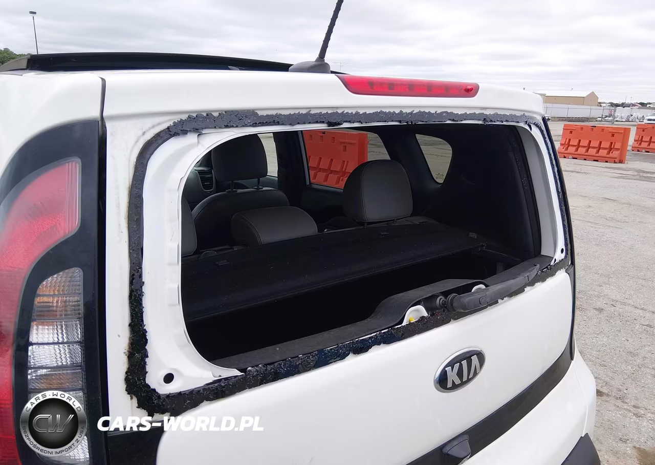 2014 Kia Soul + VIN:KNDJP3A50E7082144 - 12