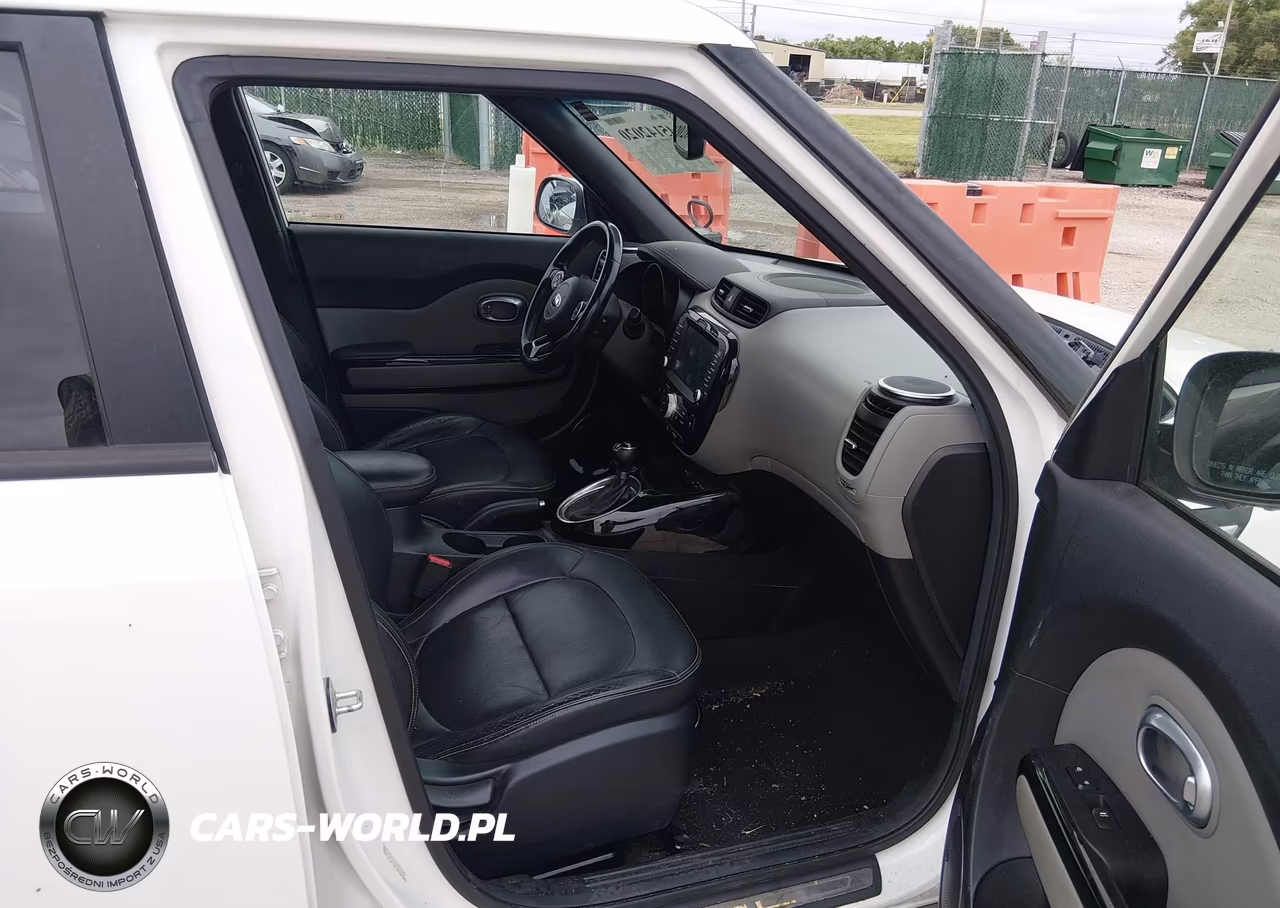 2014 Kia Soul + VIN:KNDJP3A50E7082144 - 5