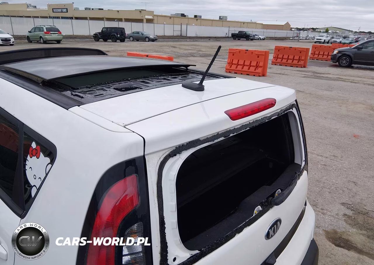 2014 Kia Soul + VIN:KNDJP3A50E7082144 - 6