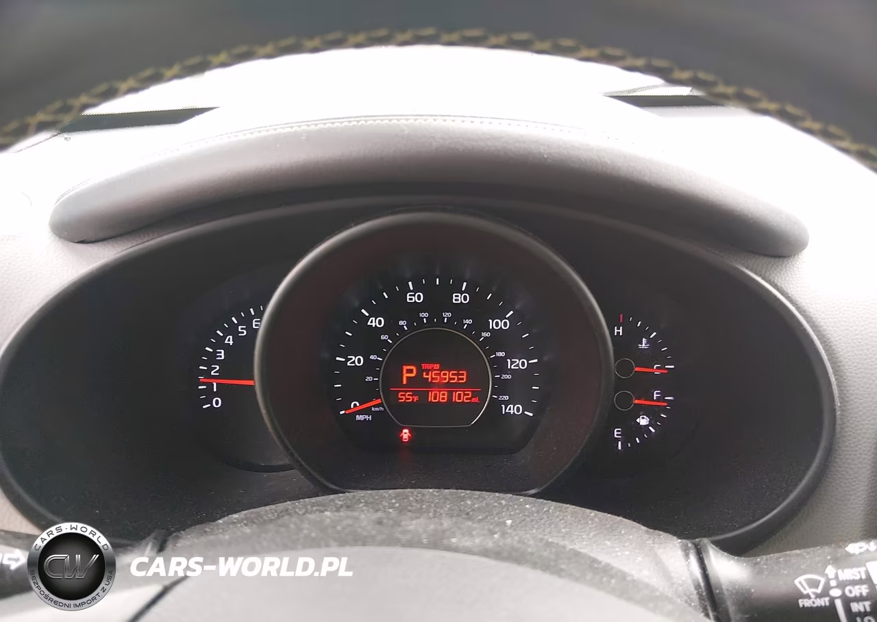 2014 Kia Soul + VIN:KNDJP3A50E7082144 - 7