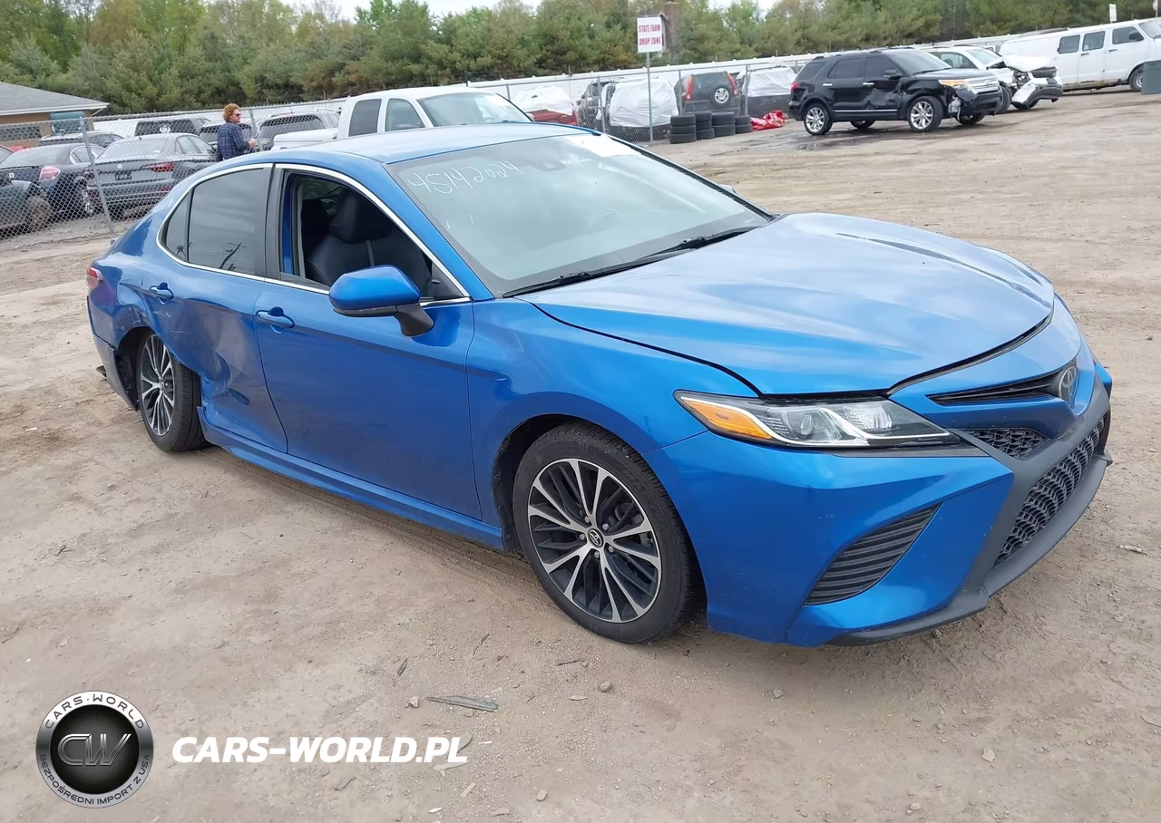2019 Toyota Camry Se – zdjęcie 1 z 17