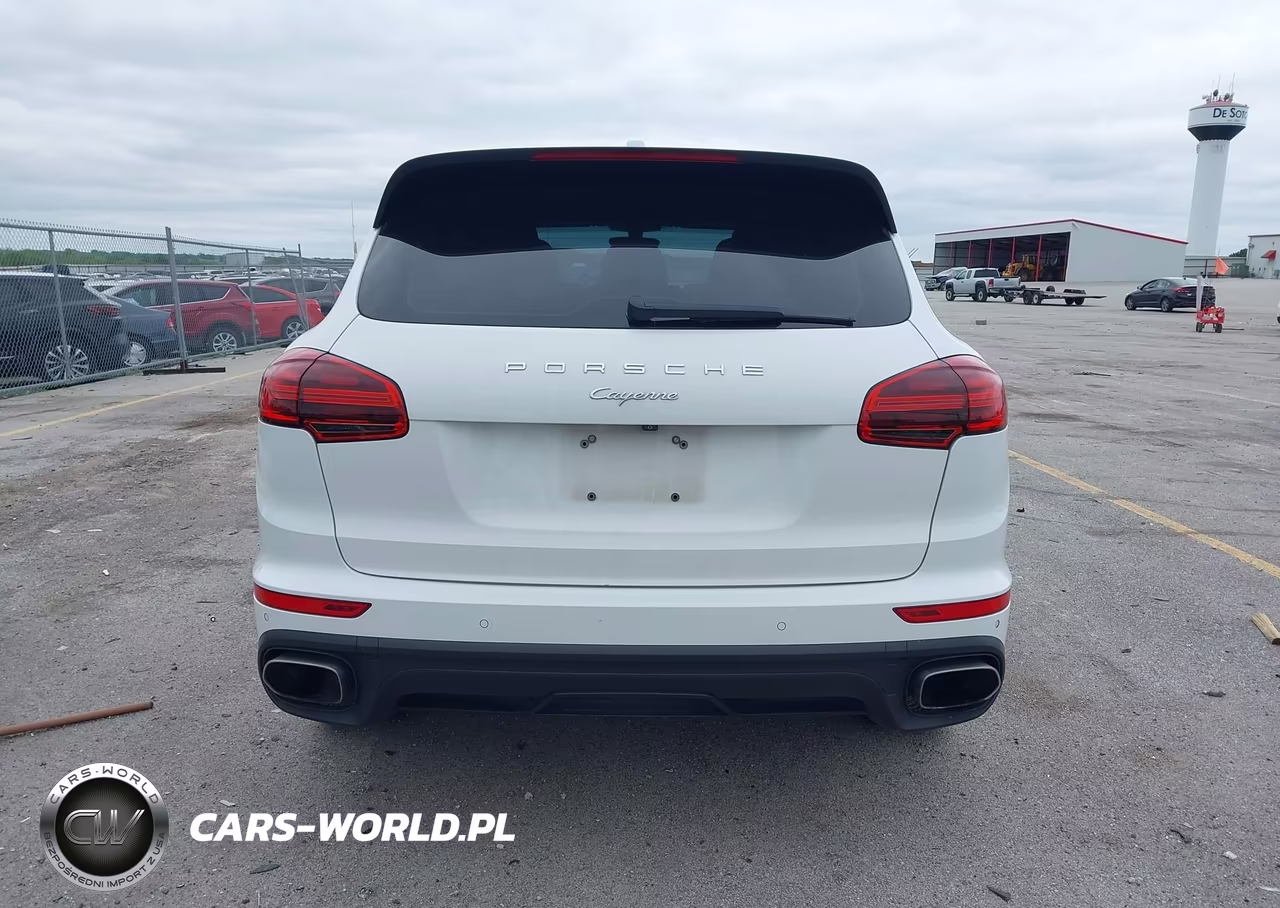 2016 Porsche Cayenne VIN:WP1AA2A26GLA04820 - 16
