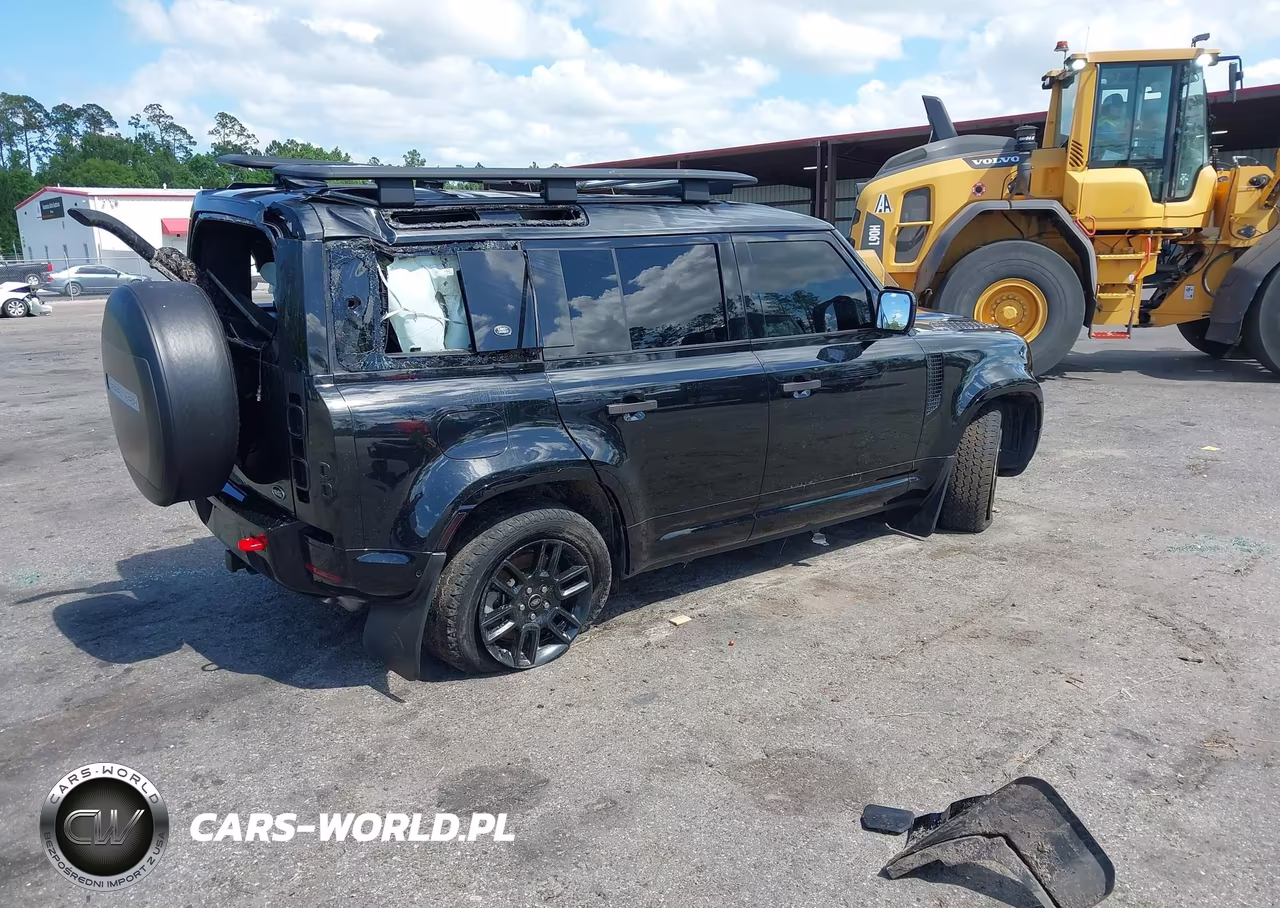 2022 Land Rover Defender 110 X-Dynamic Se VIN:SALE27RU2N2069629 - 4