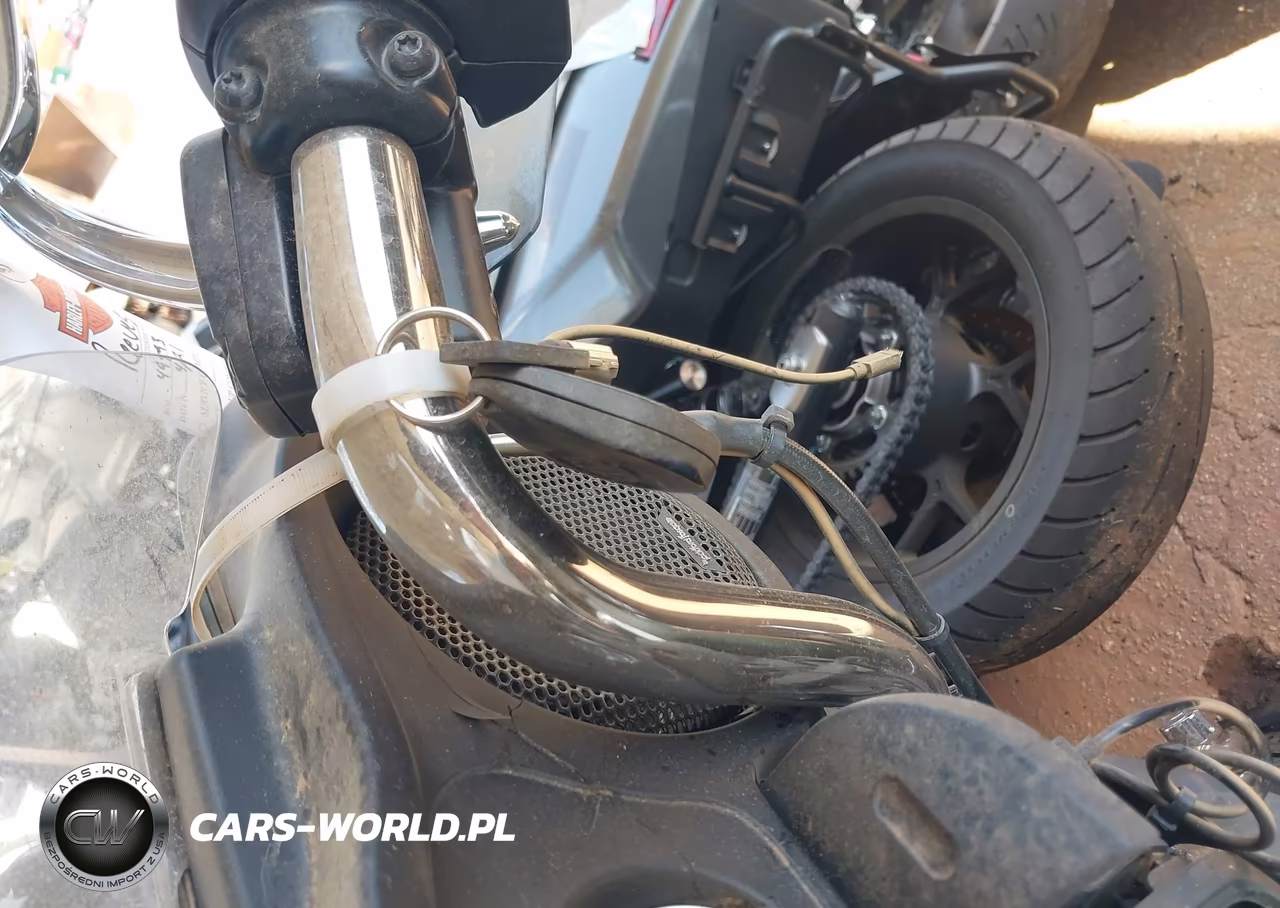 2022 Harley-Davidson Flhtcutg VIN:1HD1MAF11NB854813 - 11