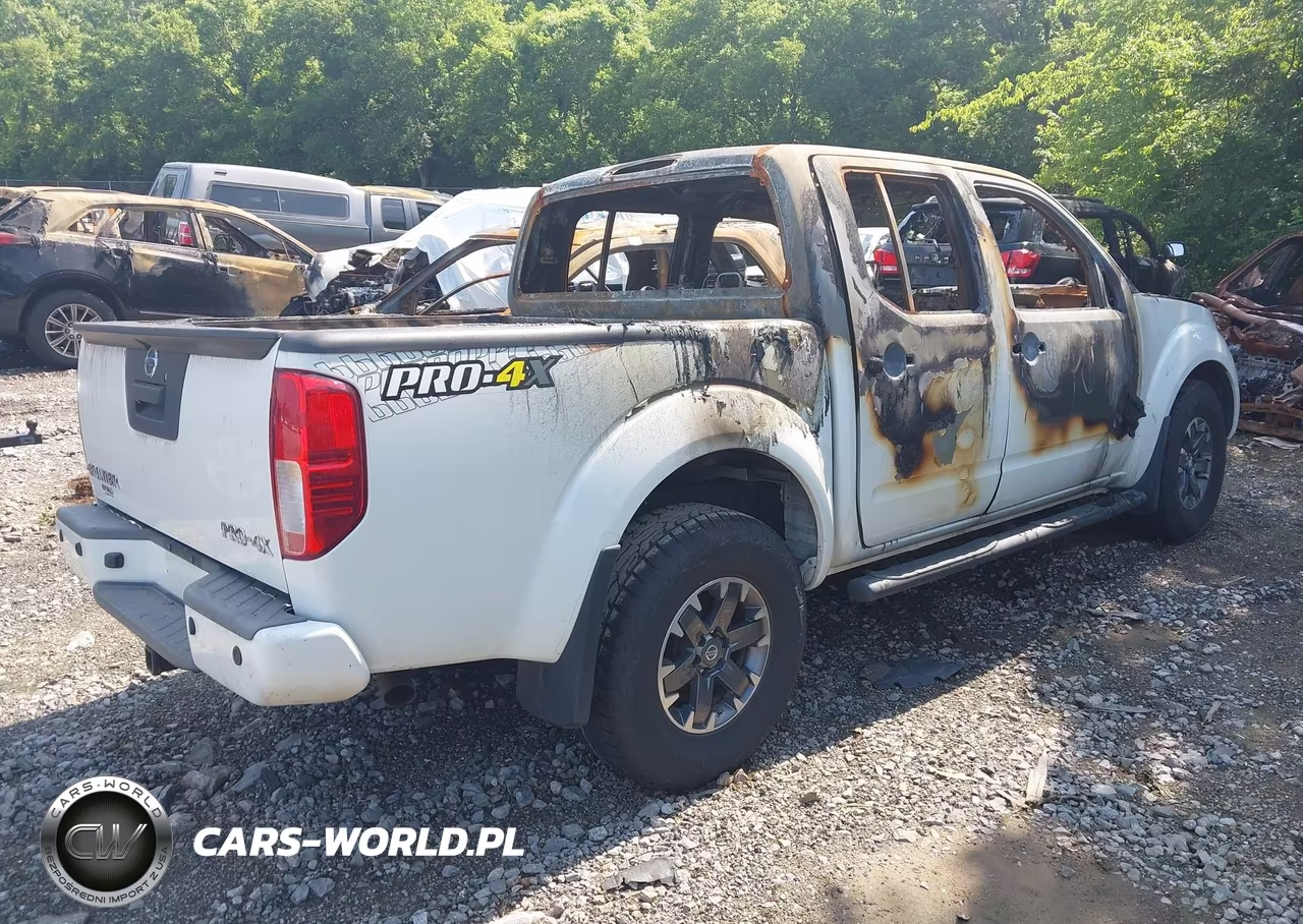 2014 Nissan Frontier Pro-4X VIN:1N6AD0EV7EN740696 - 4