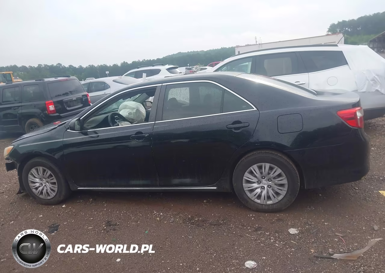 2012 Toyota Camry Le VIN:4T1BF1FK9CU051673 - 14