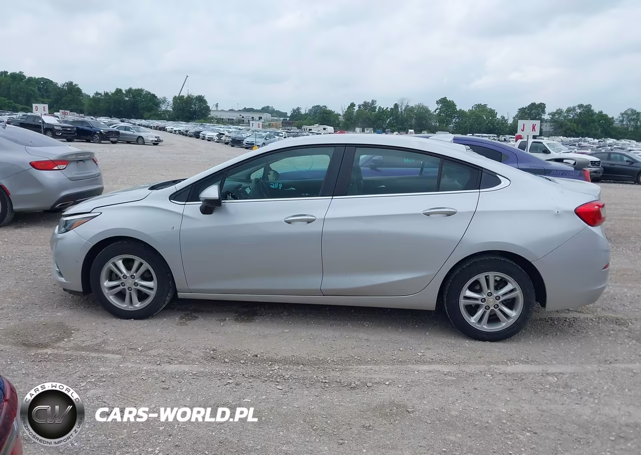 2018 Chevrolet Cruze Lt Auto VIN:1G1BE5SM1J7243857 - 14