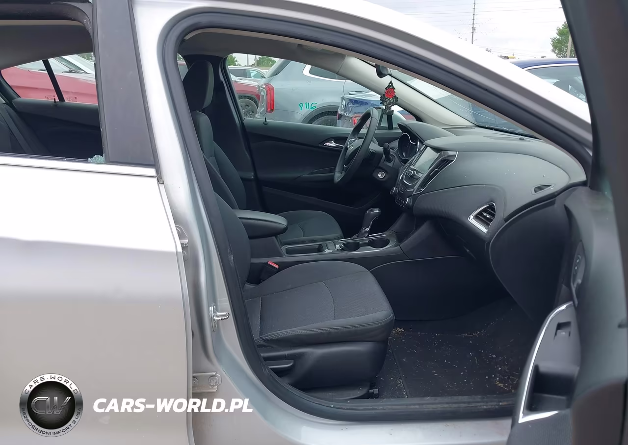 2018 Chevrolet Cruze Lt Auto VIN:1G1BE5SM1J7243857 - 5