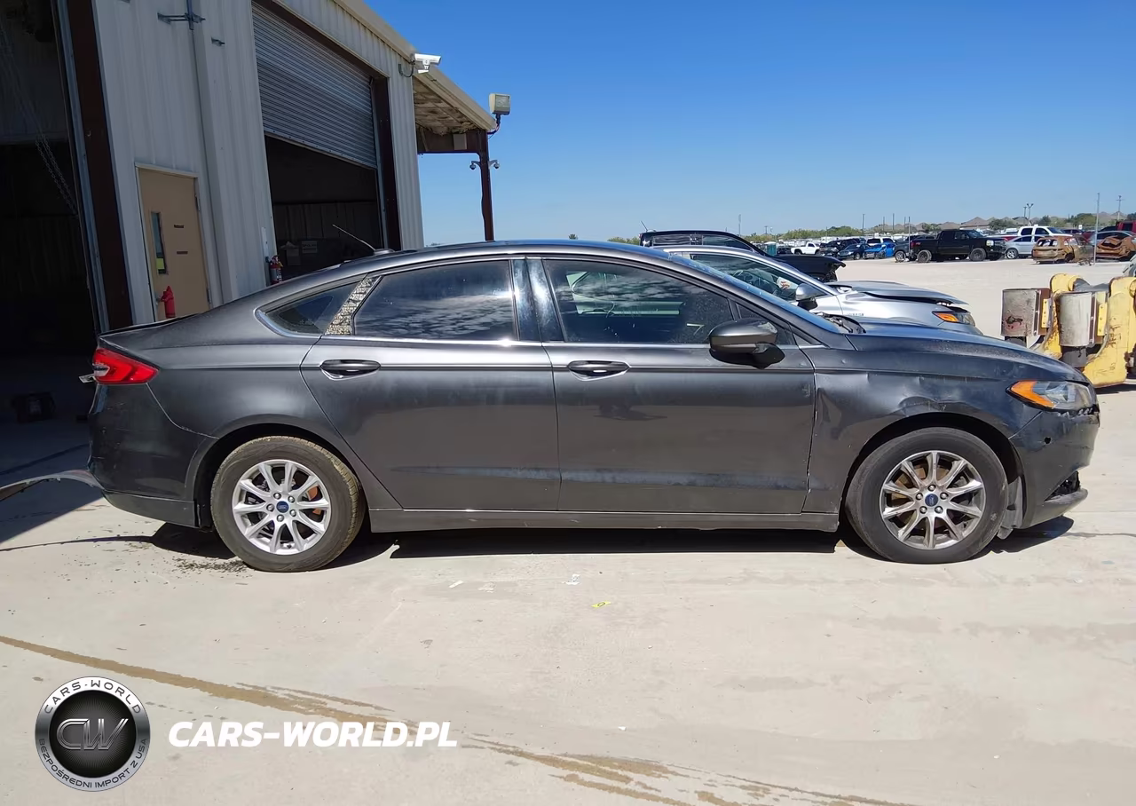 2017 Ford Fusion S VIN:3FA6P0G70HR301474 - 14