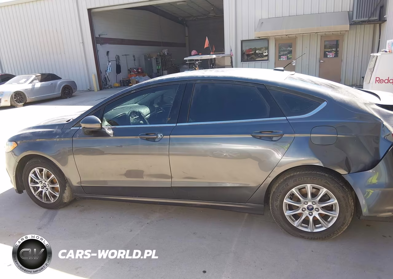 2017 Ford Fusion S VIN:3FA6P0G70HR301474 - 15