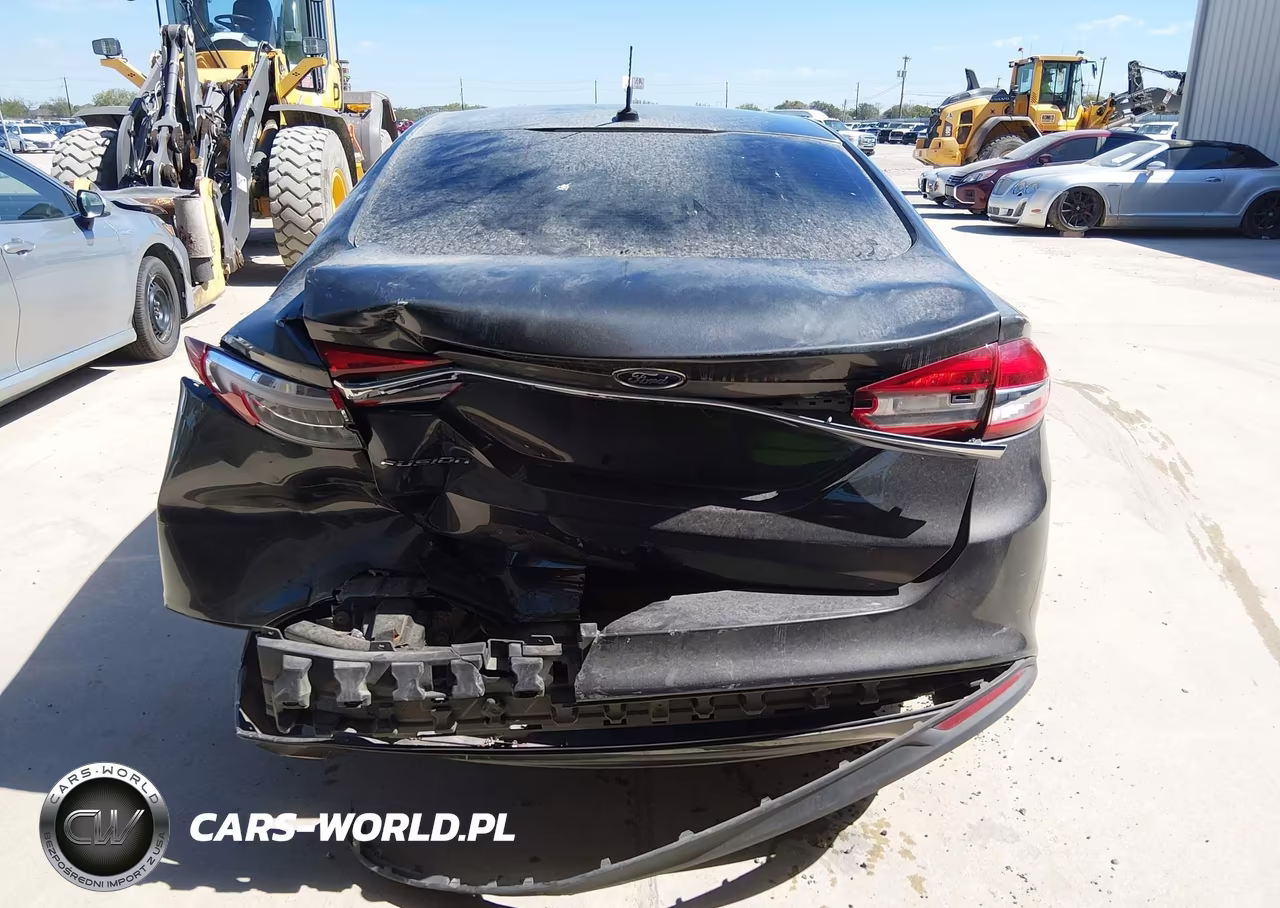 2017 Ford Fusion S VIN:3FA6P0G70HR301474 - 17