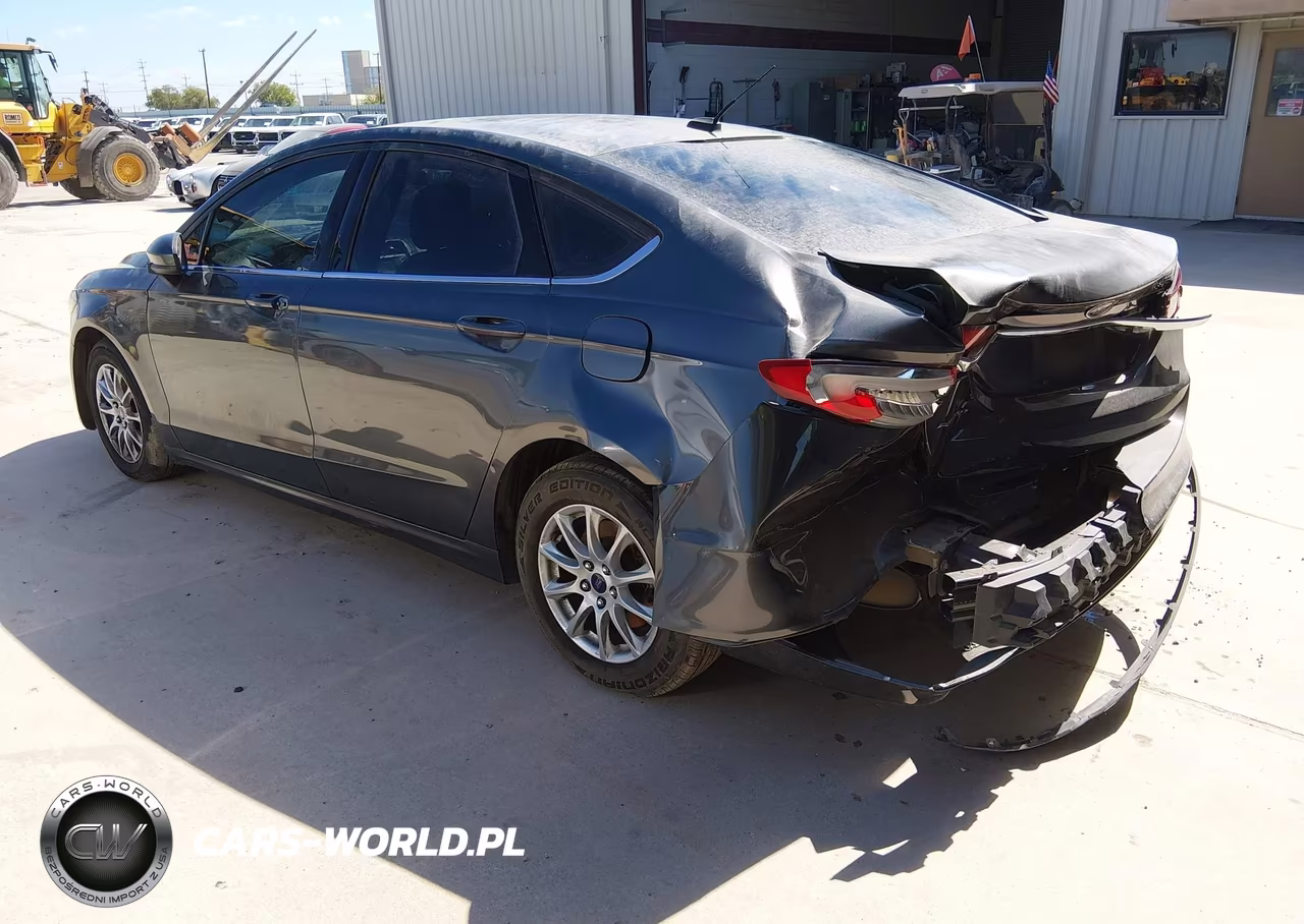 2017 Ford Fusion S VIN:3FA6P0G70HR301474 - 3