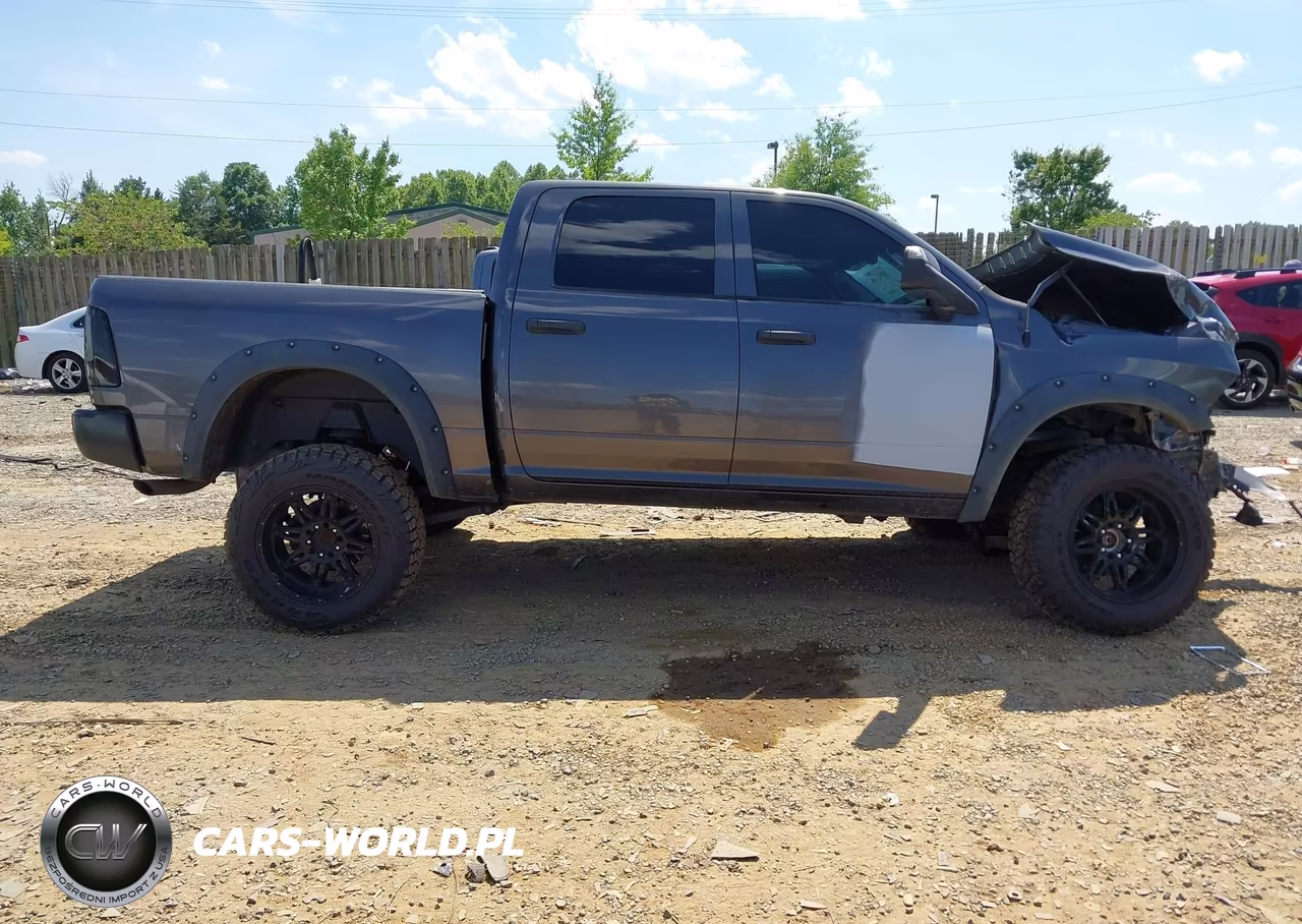 2018 Ram 1500 Tradesman 4X4 5'7 Box VIN:3C6RR7KT8JG226238 - 14