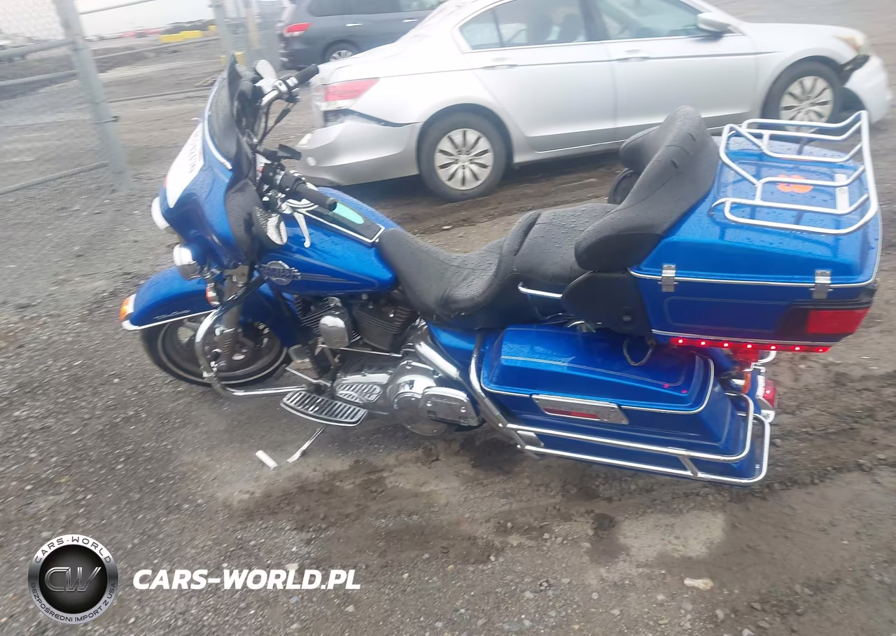 2007 Harley-Davidson Flhtcui VIN:1HD1FC4187Y682451 - 13