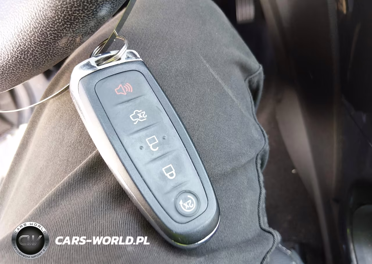 2015 Ford Escape Titanium VIN:1FMCU0J9XFUC01013 - 11