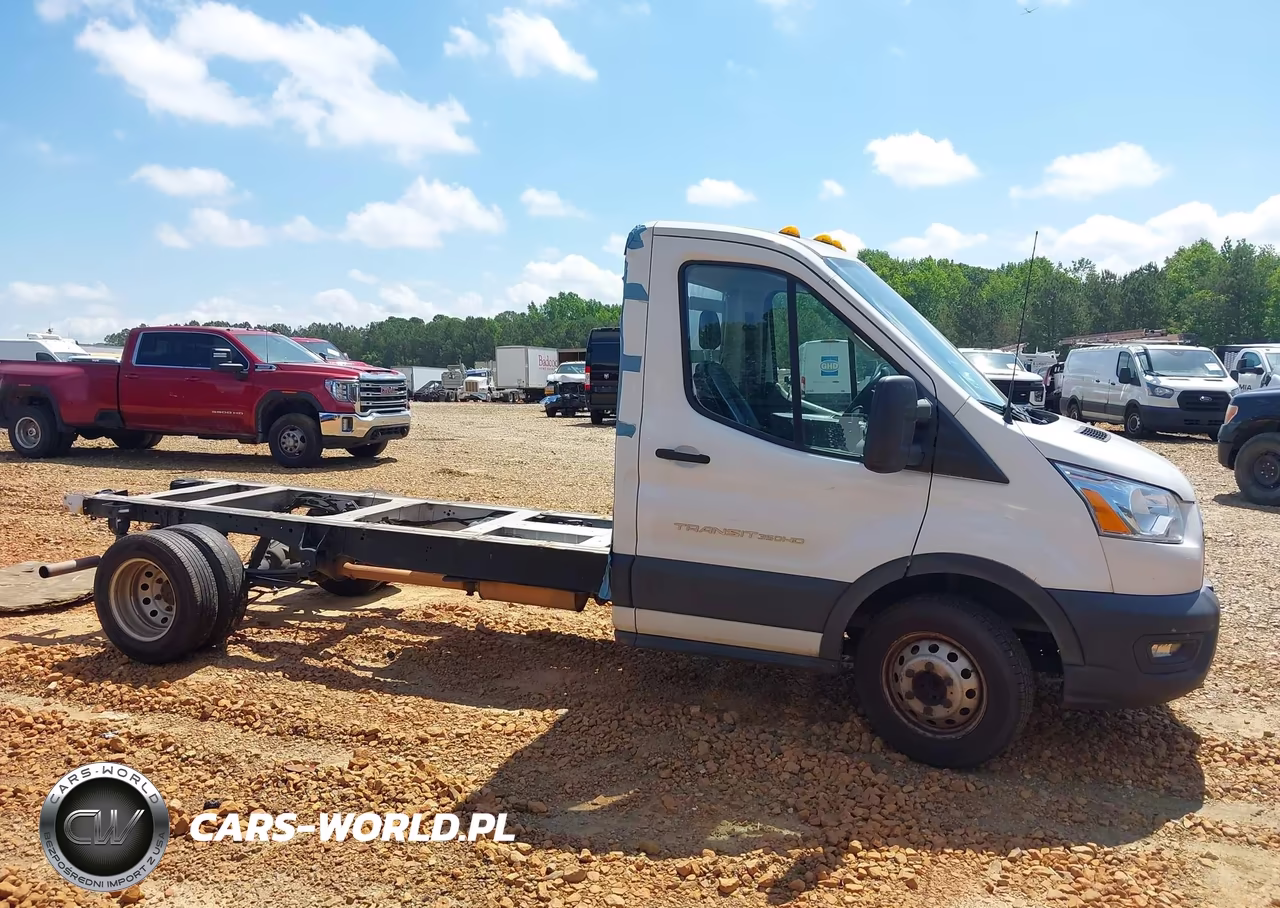2020 Ford Transit-350 Cutaway VIN:1FDBF6PG0LKA77307 - 13