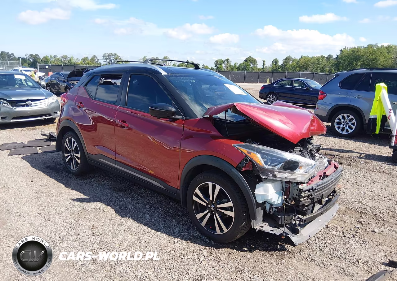 2019 Nissan Kicks Sr