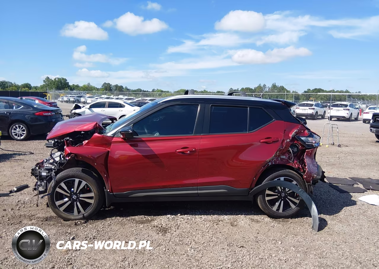 2019 Nissan Kicks Sr VIN:3N1CP5CU3KL563864 - 15