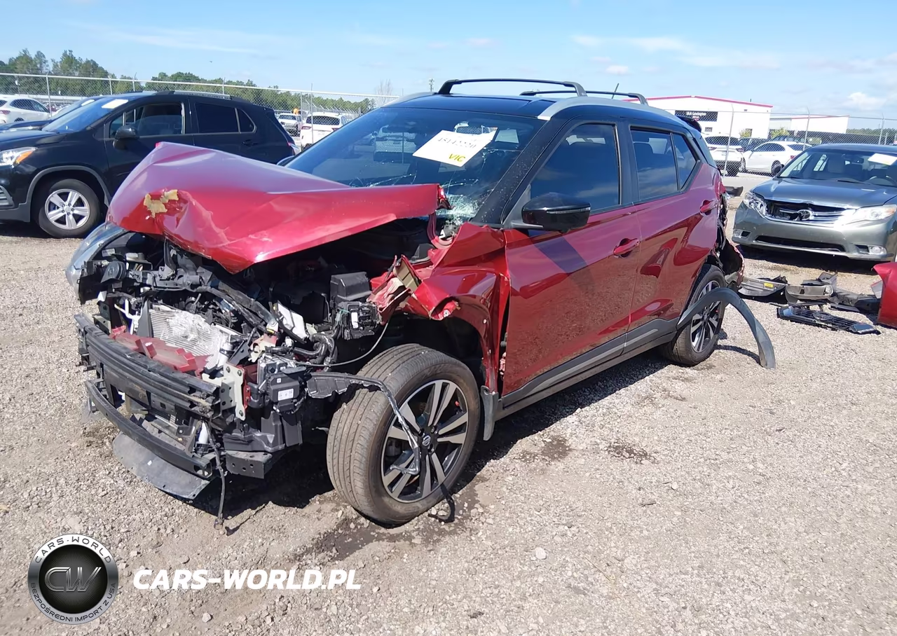 2019 Nissan Kicks Sr VIN:3N1CP5CU3KL563864 - 2