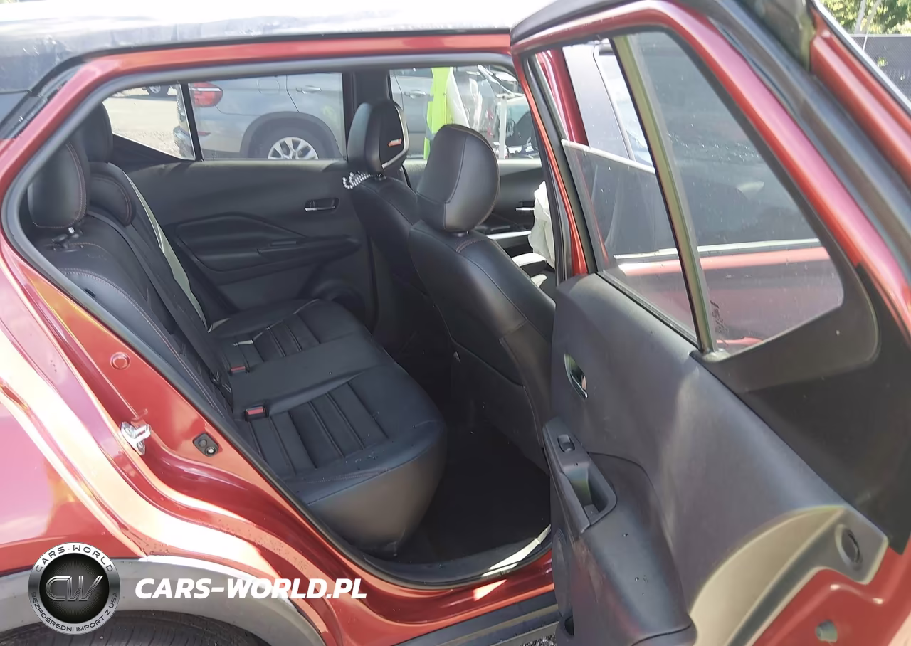 2019 Nissan Kicks Sr VIN:3N1CP5CU3KL563864 - 8
