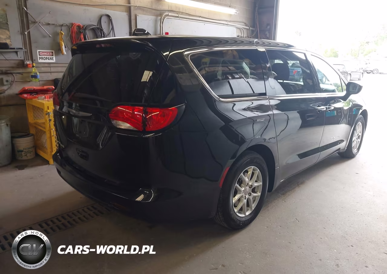 2020 Chrysler Voyager Lx VIN:2C4RC1CG9LR237612 - 4