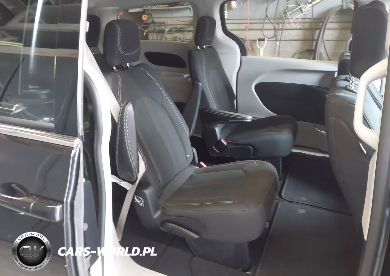 2020 Chrysler Voyager Lx VIN:2C4RC1CG9LR237612 - 8