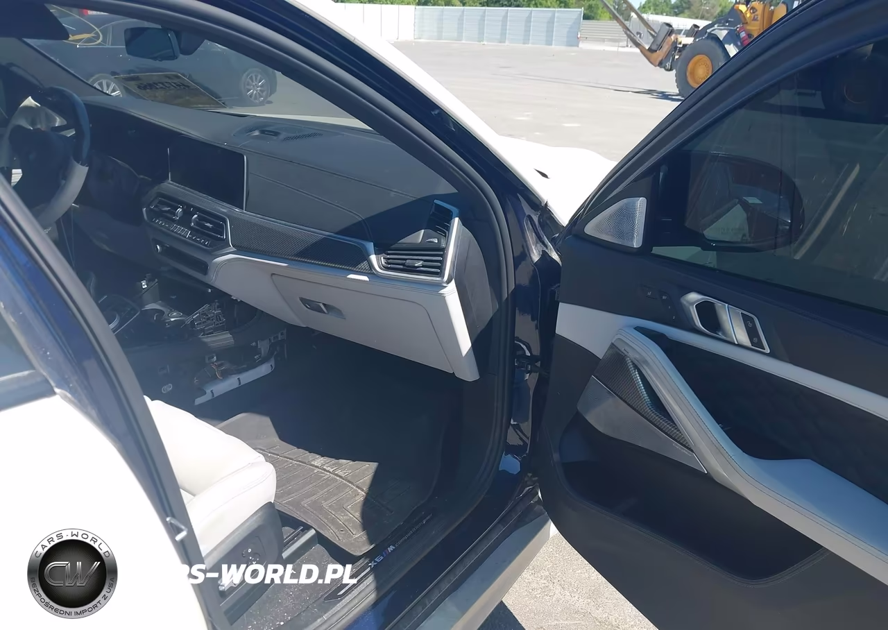 2021 BMW X6 M VIN:5YMCY0C07M9F89304 - 5
