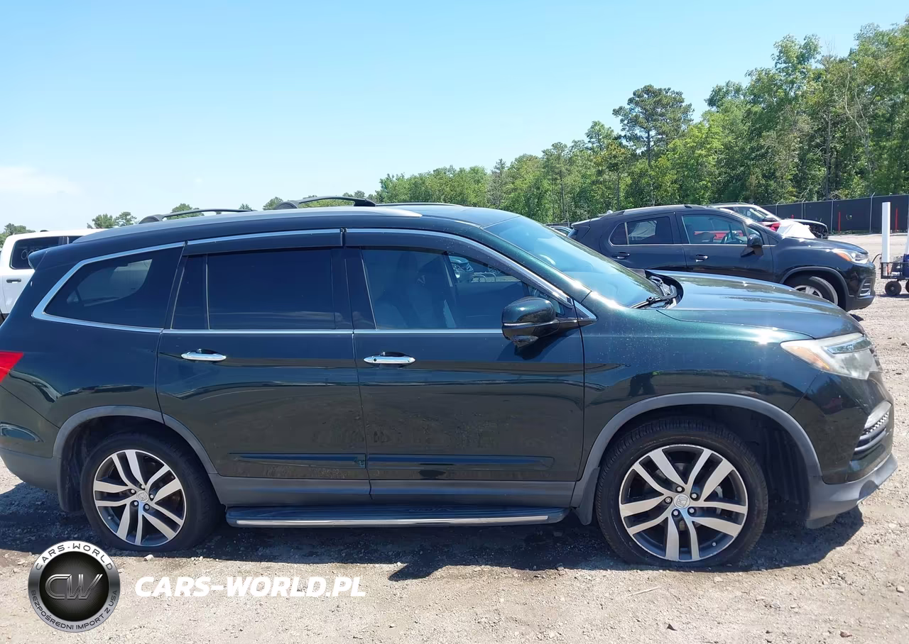2017 Honda Pilot Touring VIN:5FNYF5H92HB018577 - 13