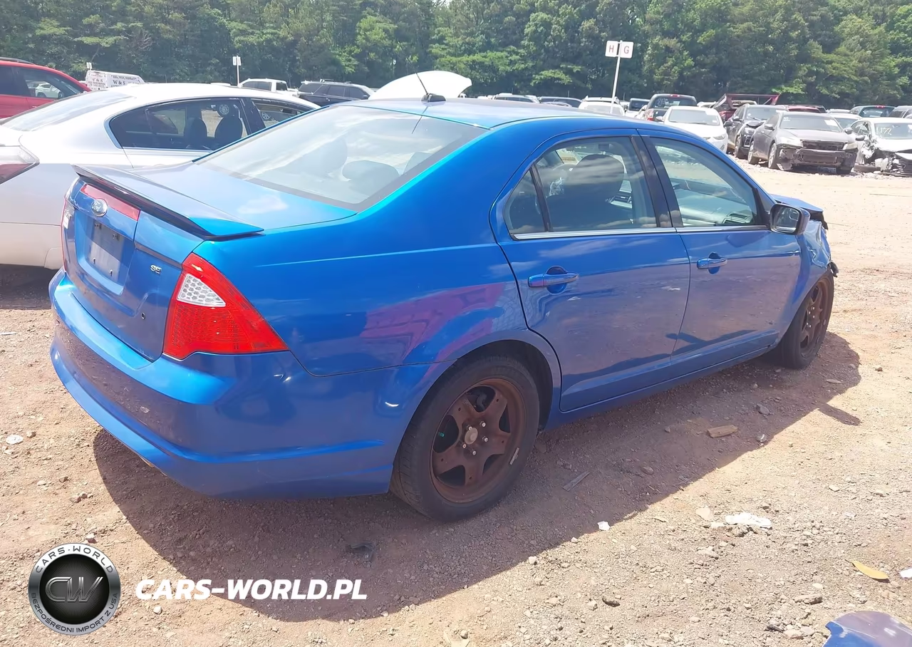 2011 Ford Fusion Se VIN:3FAHP0HA3BR206823 - 4