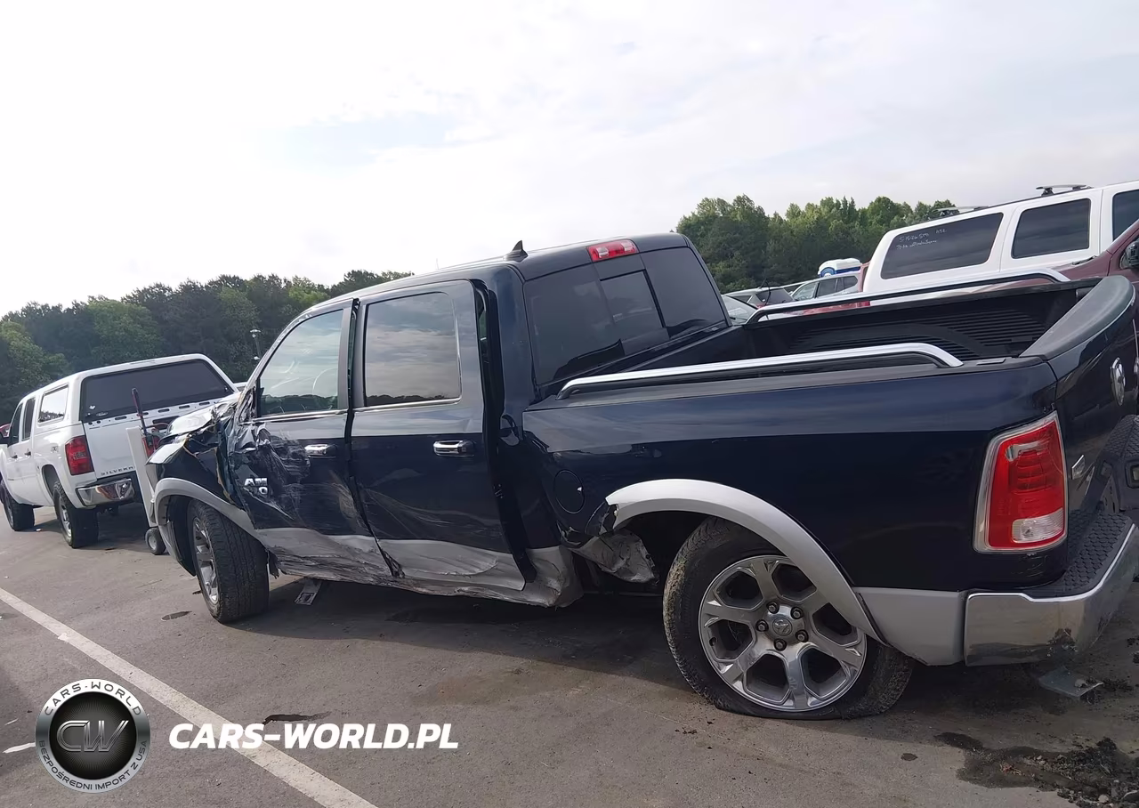 2016 Ram 1500 Laramie VIN:1C6RR7NG1GS285406 - 14