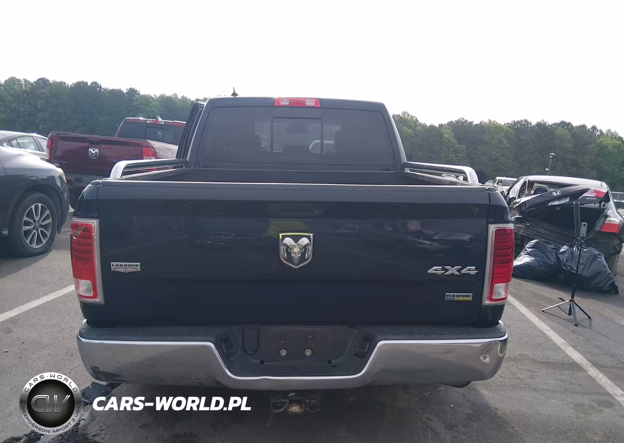2016 Ram 1500 Laramie VIN:1C6RR7NG1GS285406 - 16