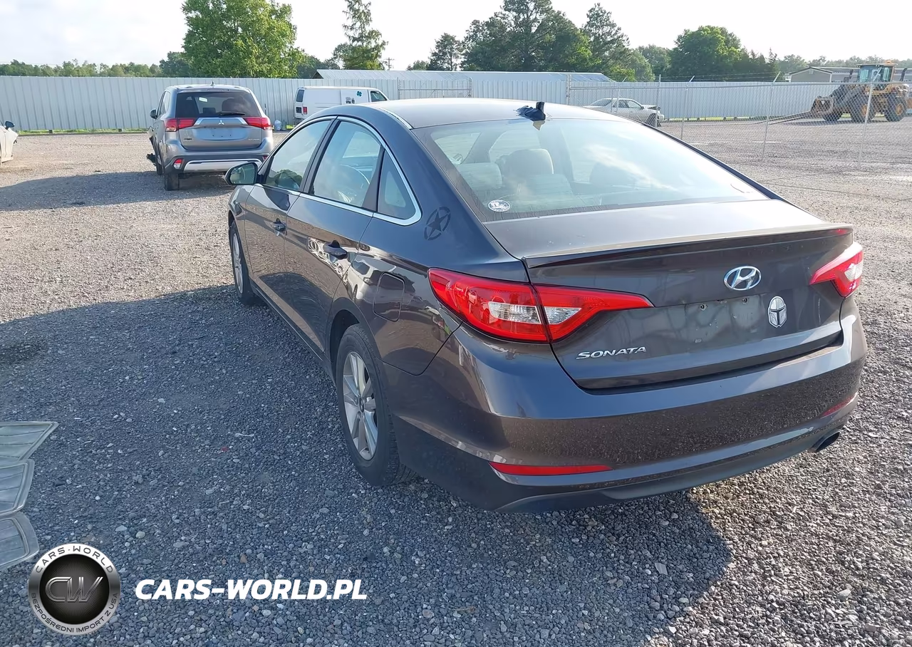 2016 Hyundai Sonata Se VIN:5NPE24AF4GH366065 - 3