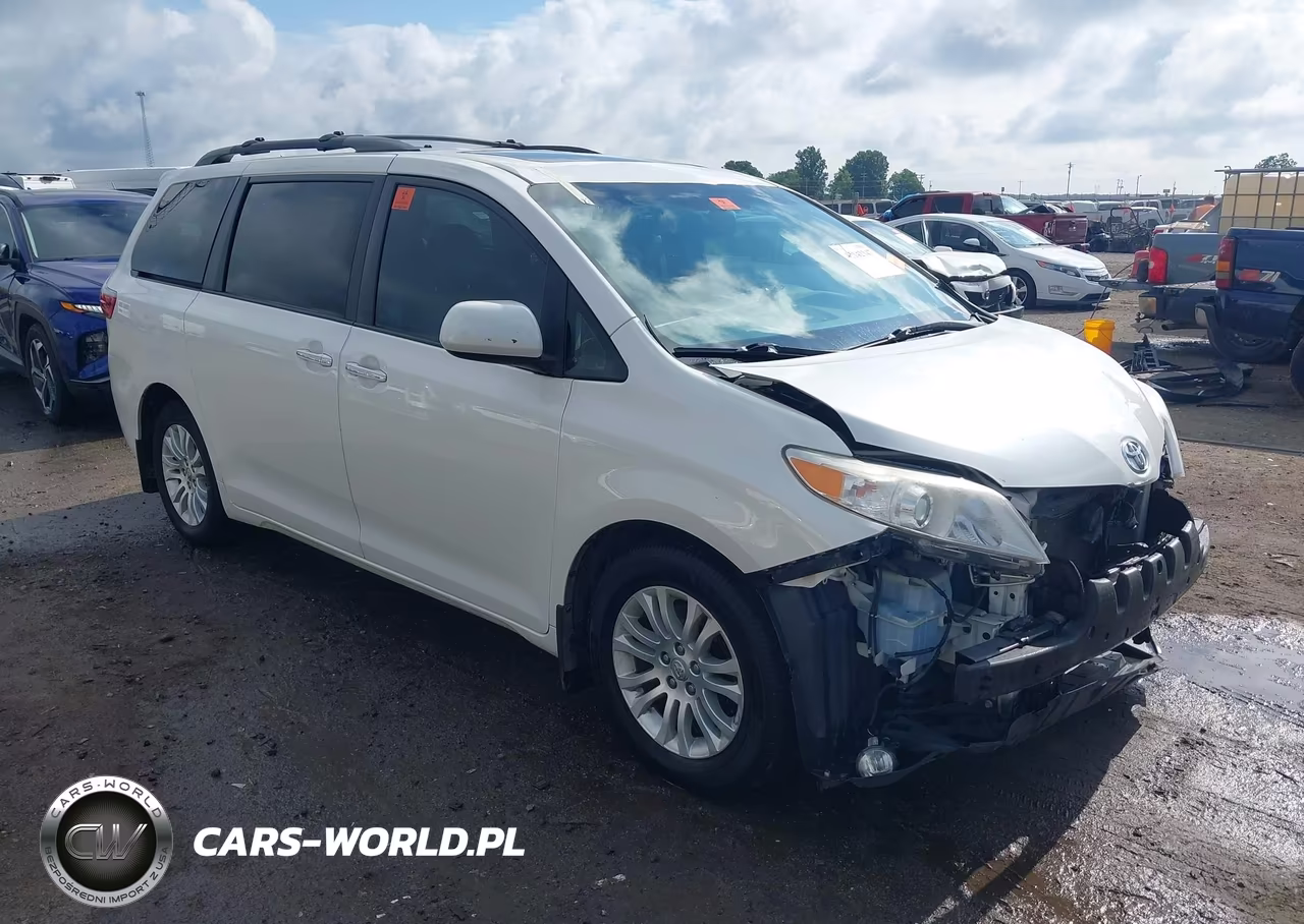 2017 Toyota Sienna Xle 8 Passenger