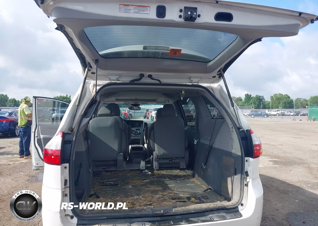 2017 Toyota Sienna Xle 8 Passenger VIN:5TDYZ3DC0HS824412 - 13