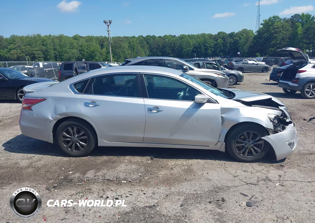 2015 Nissan Altima 2.5 S VIN:1N4AL3AP6FC574690 - 13